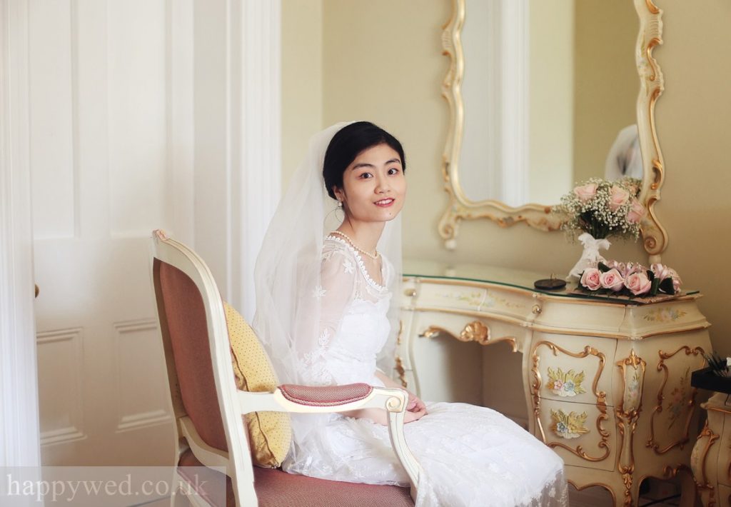 Bride getting ready at manor parc hotel Cardiff
