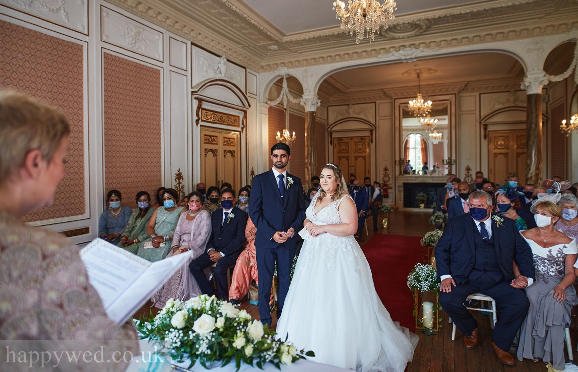 Court Colman Manor wedding ceremony photos