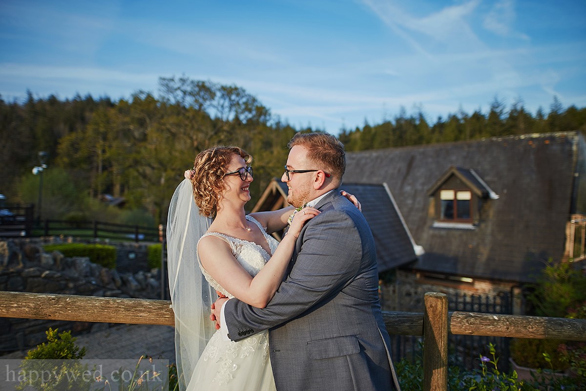 wedding photography at Canada lodge and lake