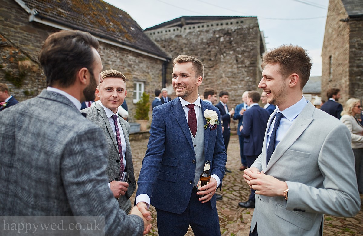 relaxed wedding in Brecon