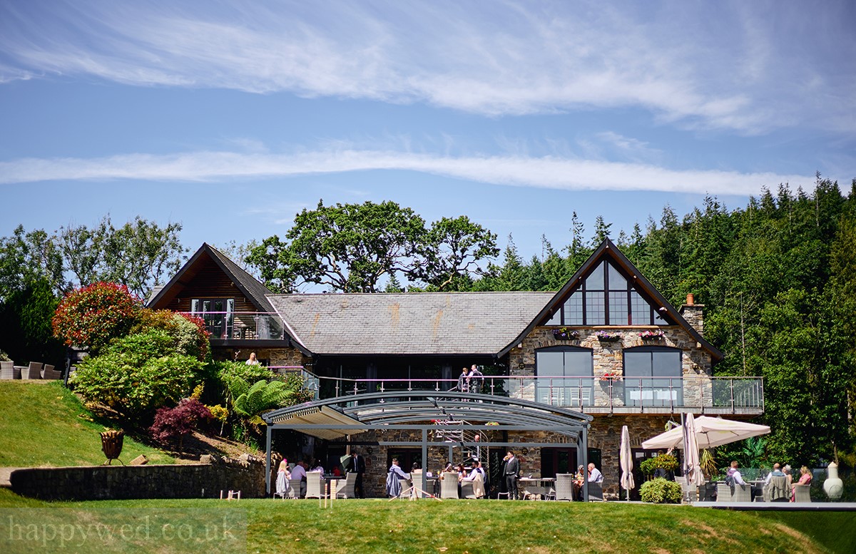 Canada lodge and lake Cardiff
