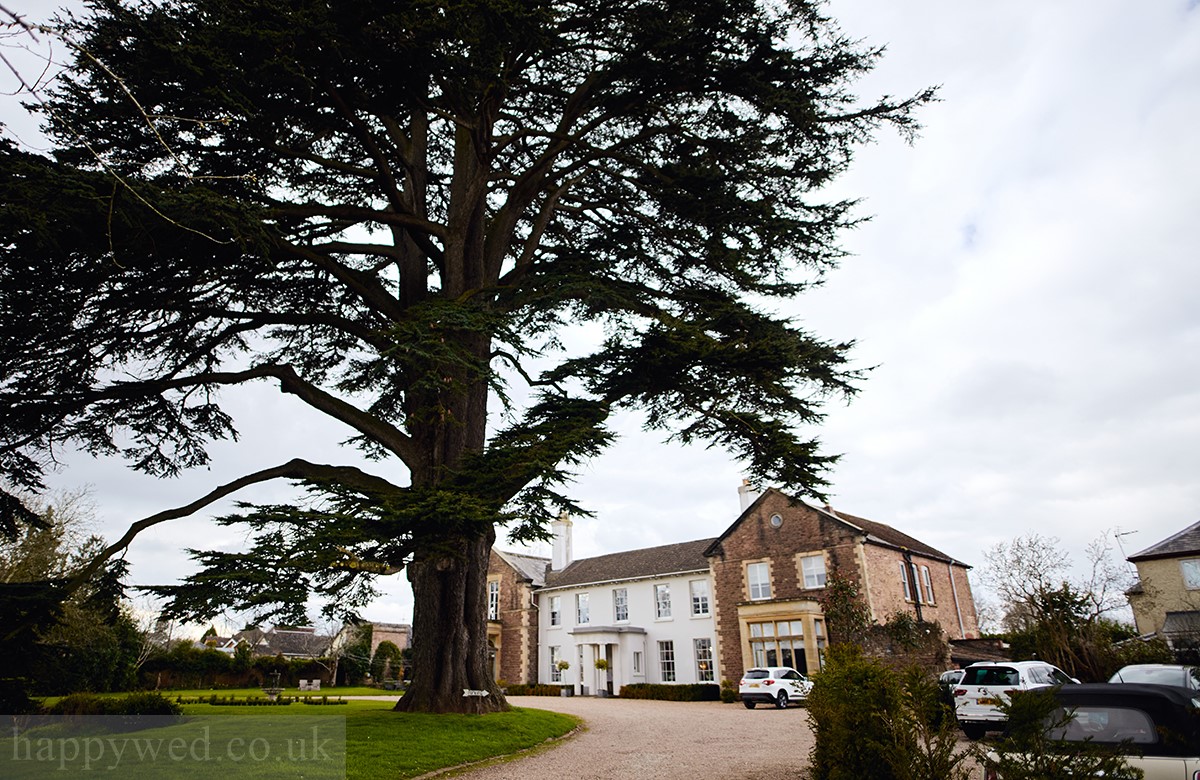 Glewstone Court