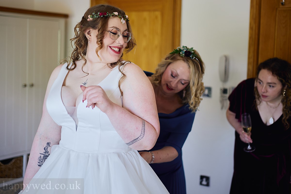 Canada lodge and lake weddings