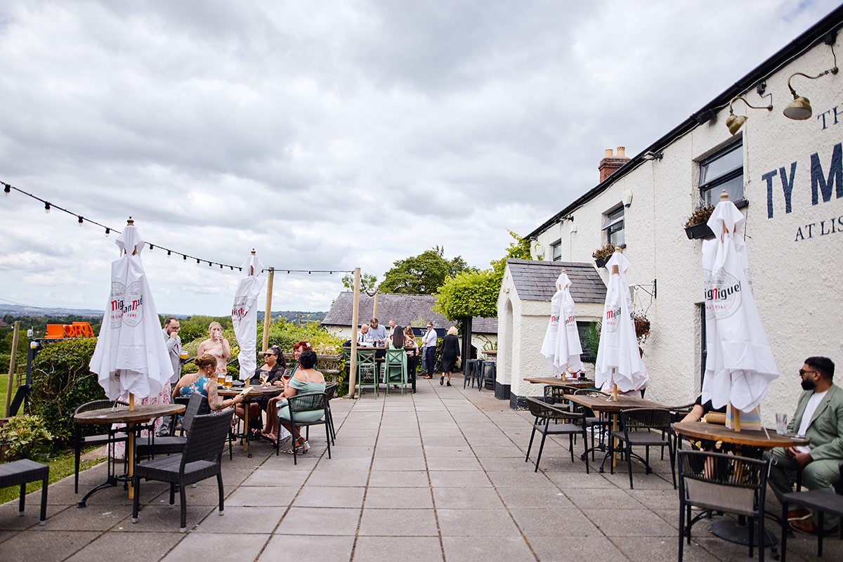 Ty Mawr pub Cardiff