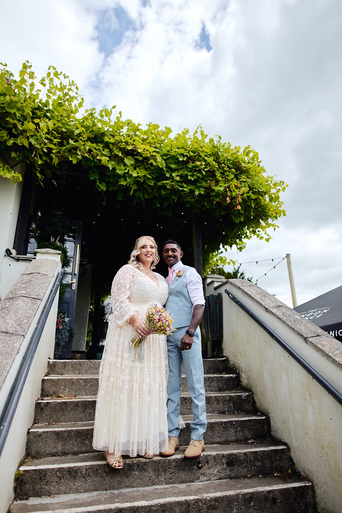 Ty Mawr pub Cardiff wedding