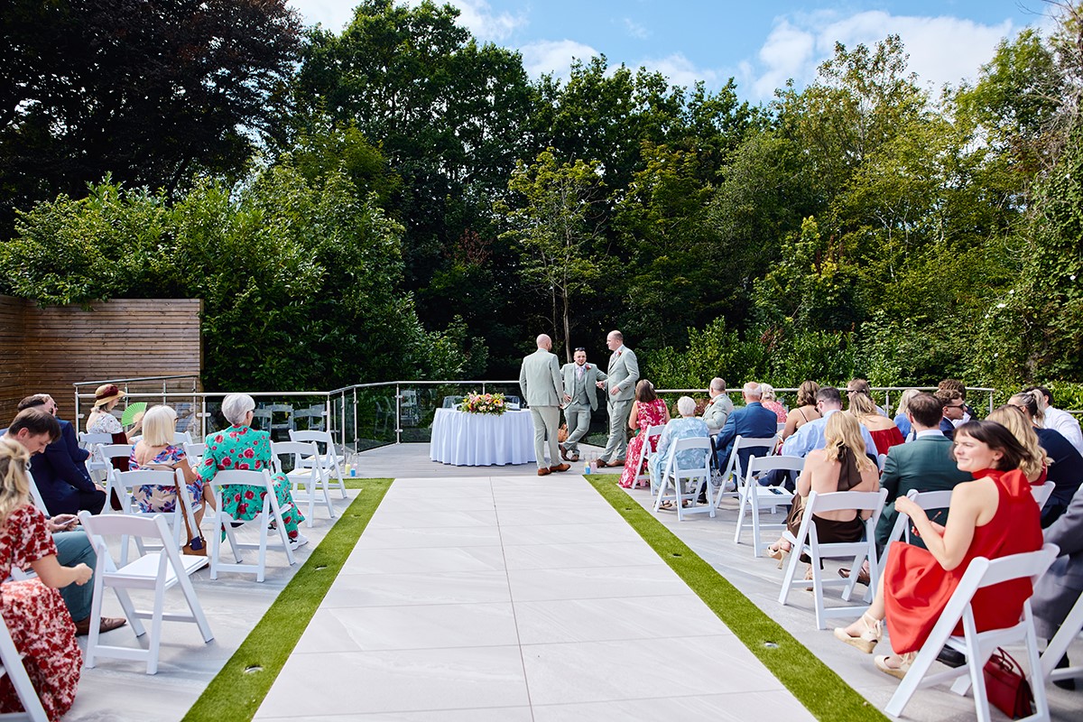 Outdoor ceremony de Courceys photos