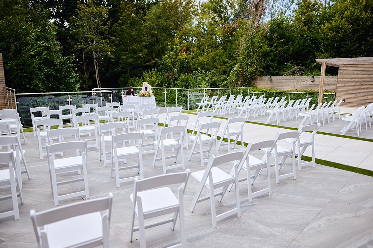 De Courceys Manor outdoor setup