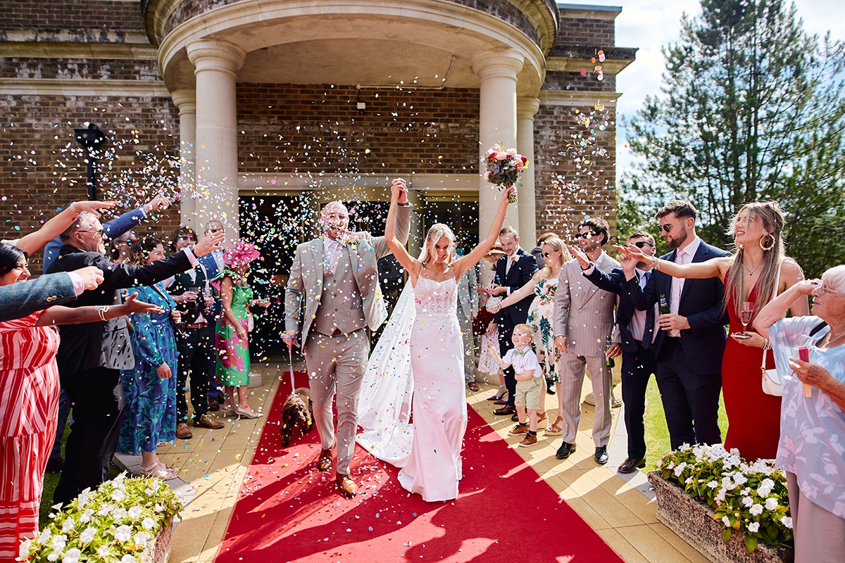 De Courceys Manor outdoors ceremony