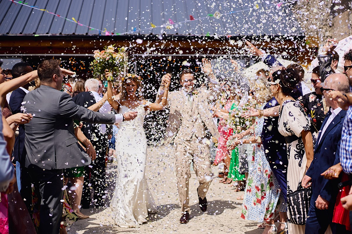 Rosedew farm confetti photos