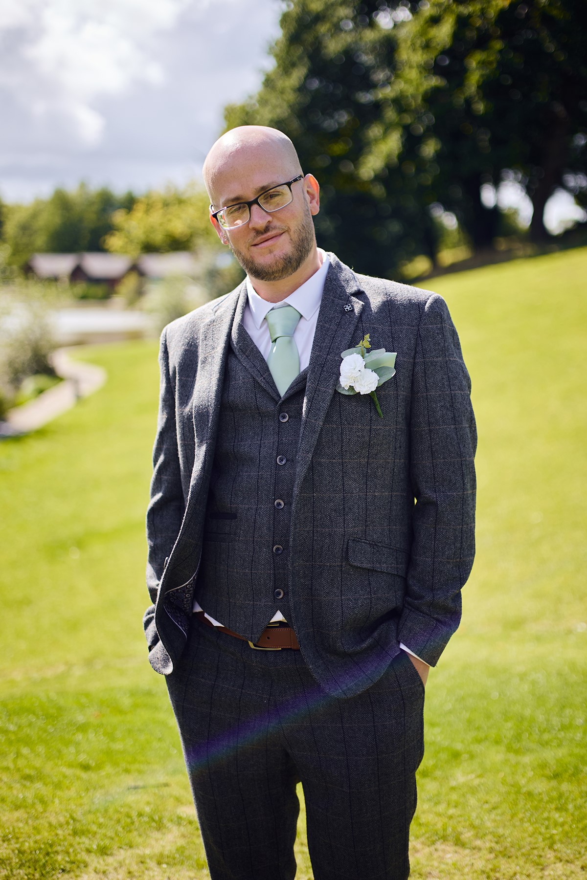 Canada lodge and lake arrival of the groom and his party