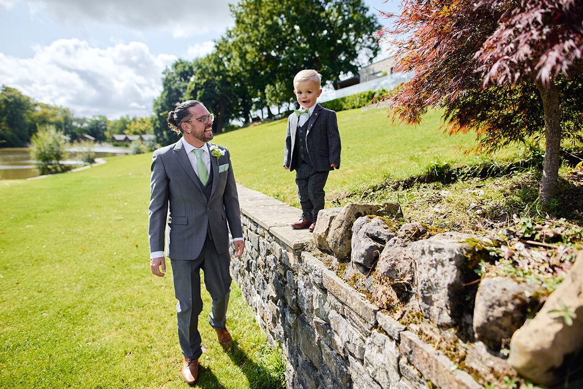 Canada lodge and lake wedding photography