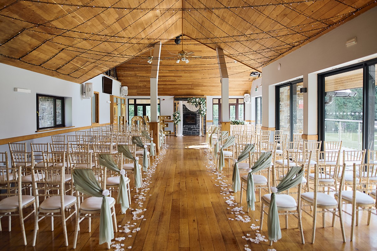 Canada lodge and lake wedding Cardiff