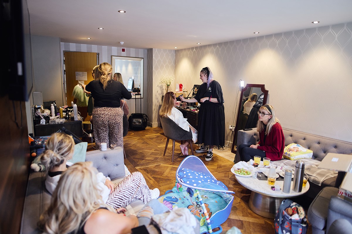 Heritage park hotel bridal preparations photos