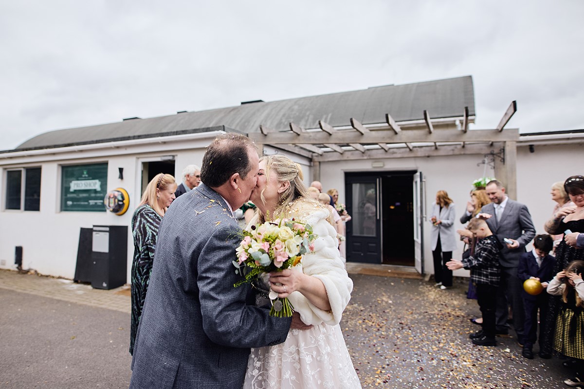 photographer who already knows the White horse view wedding venue in Westbury