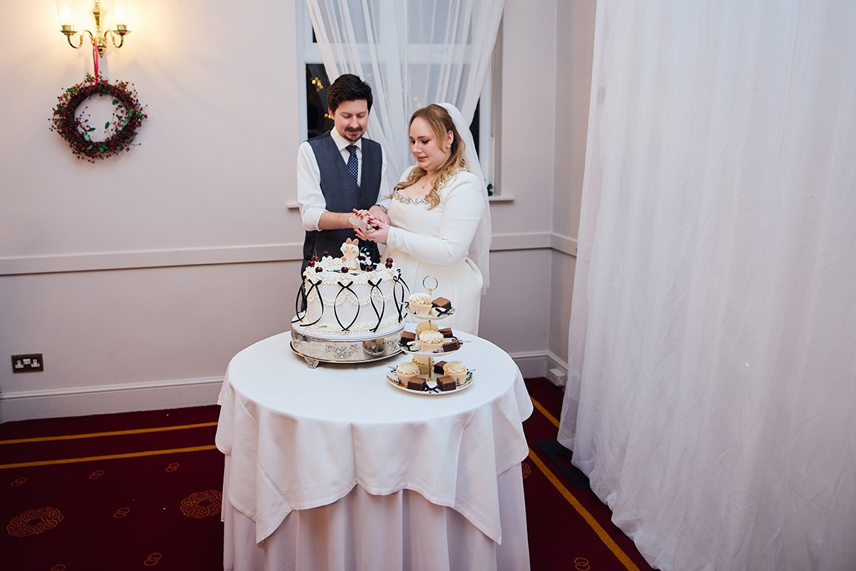 The Glen Yr Afon House Hotel wedding breakfast photos