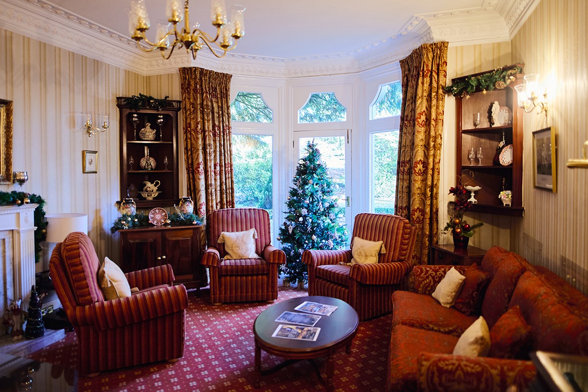 The Glen Yr Afon House Hotel christmas wedding