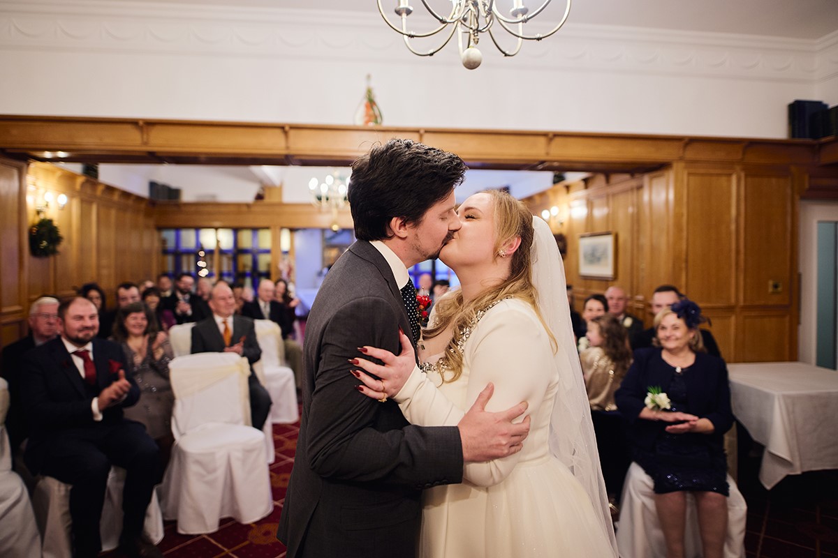 The Glen Yr Afon House Hotel wedding photography