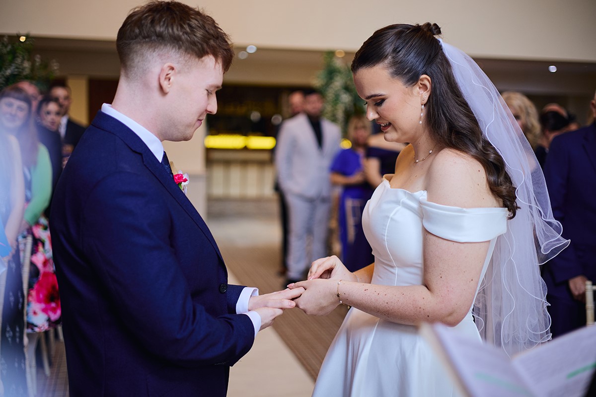 photographing weddings at Heritage park hotel