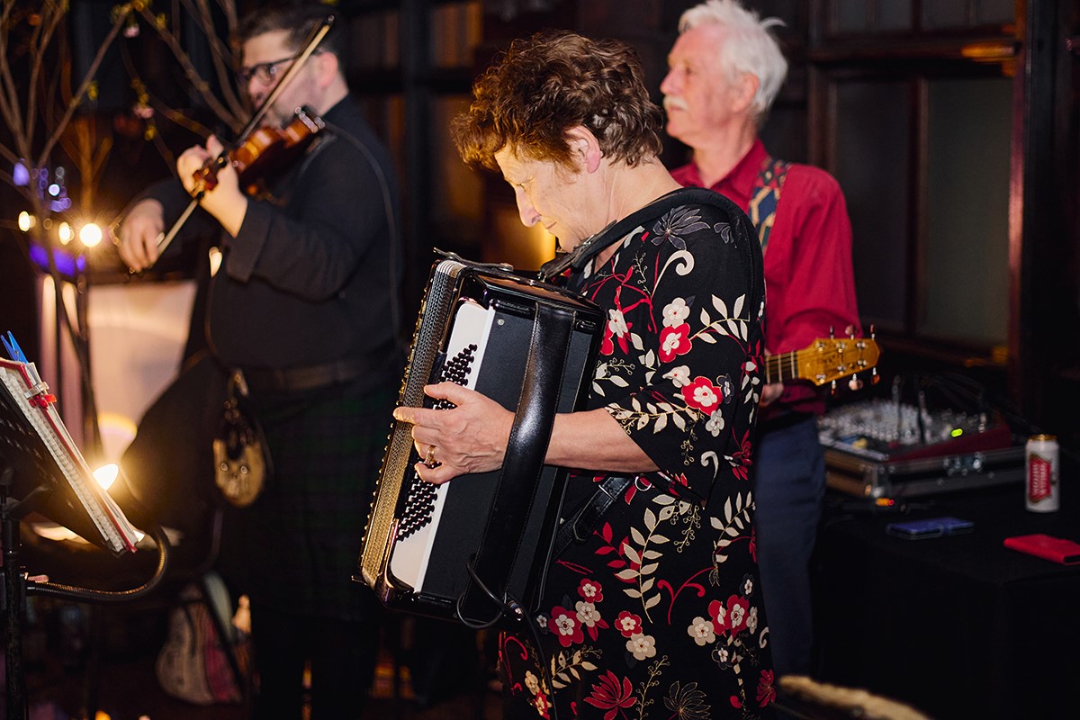 The pluck and squeeze band photos